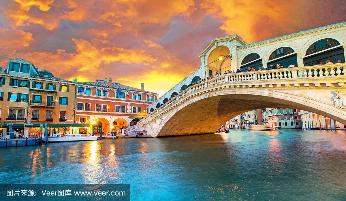 威尼斯学院桥日落图片_威尼斯大学相当于国内什么水平