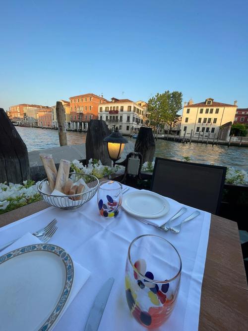 威尼斯有没有夜宵吃_威尼斯吃饭的地方